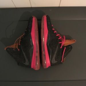 DENIM LEBRON SIZE 10